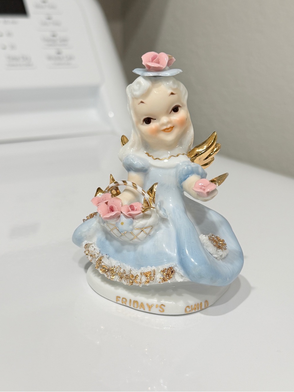 Vintage Lefton Friday’s Child Angel Figurine – Vintage Japan Porcelain 4” - Picture 3 of 17